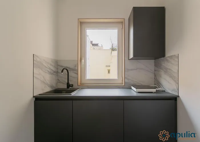 Palazzo Piccinni 97 By Apulia Pensiune Bari