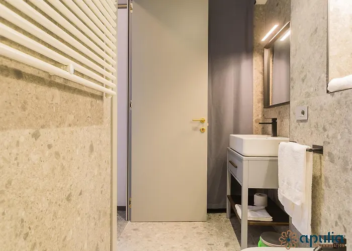 Palazzo Piccinni 97 By Apulia 3* Bari