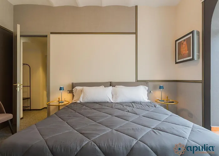 Palazzo Piccinni 97 By Apulia Pensiune 3*