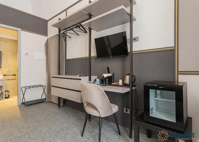 Palazzo Piccinni 97 By Apulia Pensiune Bari