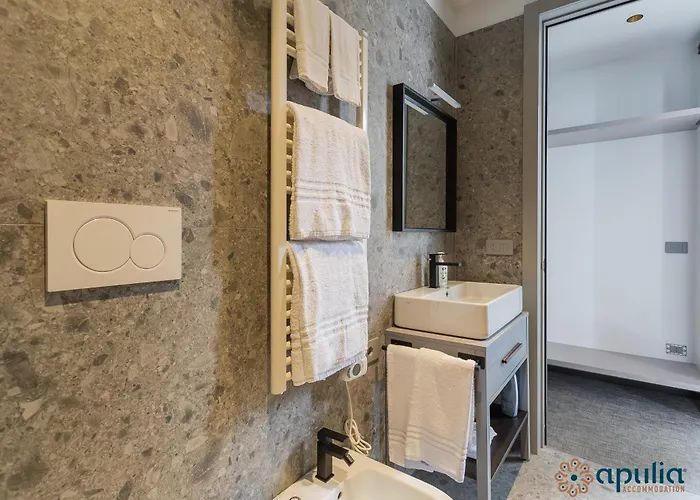 Palazzo Piccinni 97 By Apulia 3*