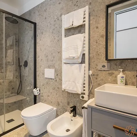 Palazzo Piccinni 97 By Apulia 3*