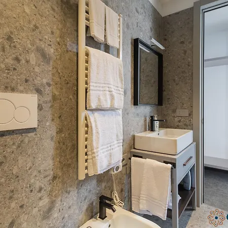 Palazzo Piccinni 97 By Apulia 3*