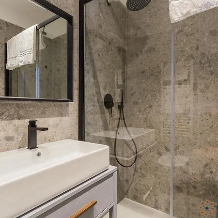 Palazzo Piccinni 97 By Apulia 3* Bari